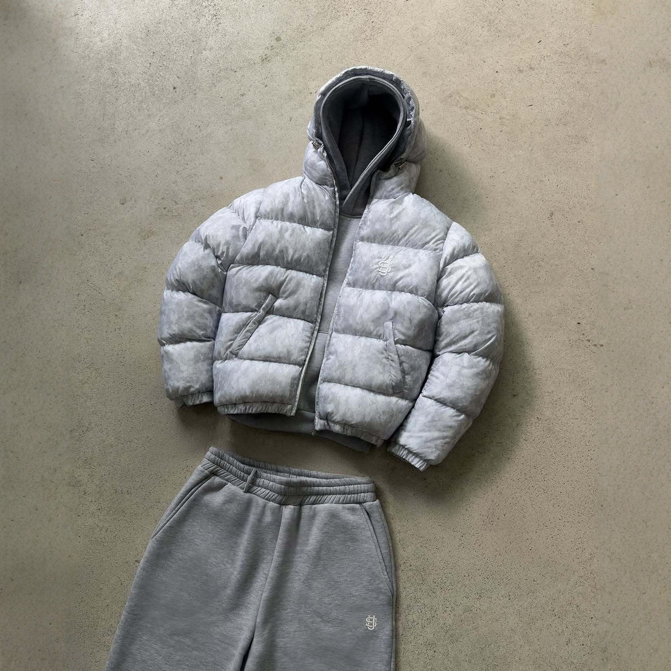 מעיל פאפר אפור - מהדורה מוגבלת “SHADES OF GREY“