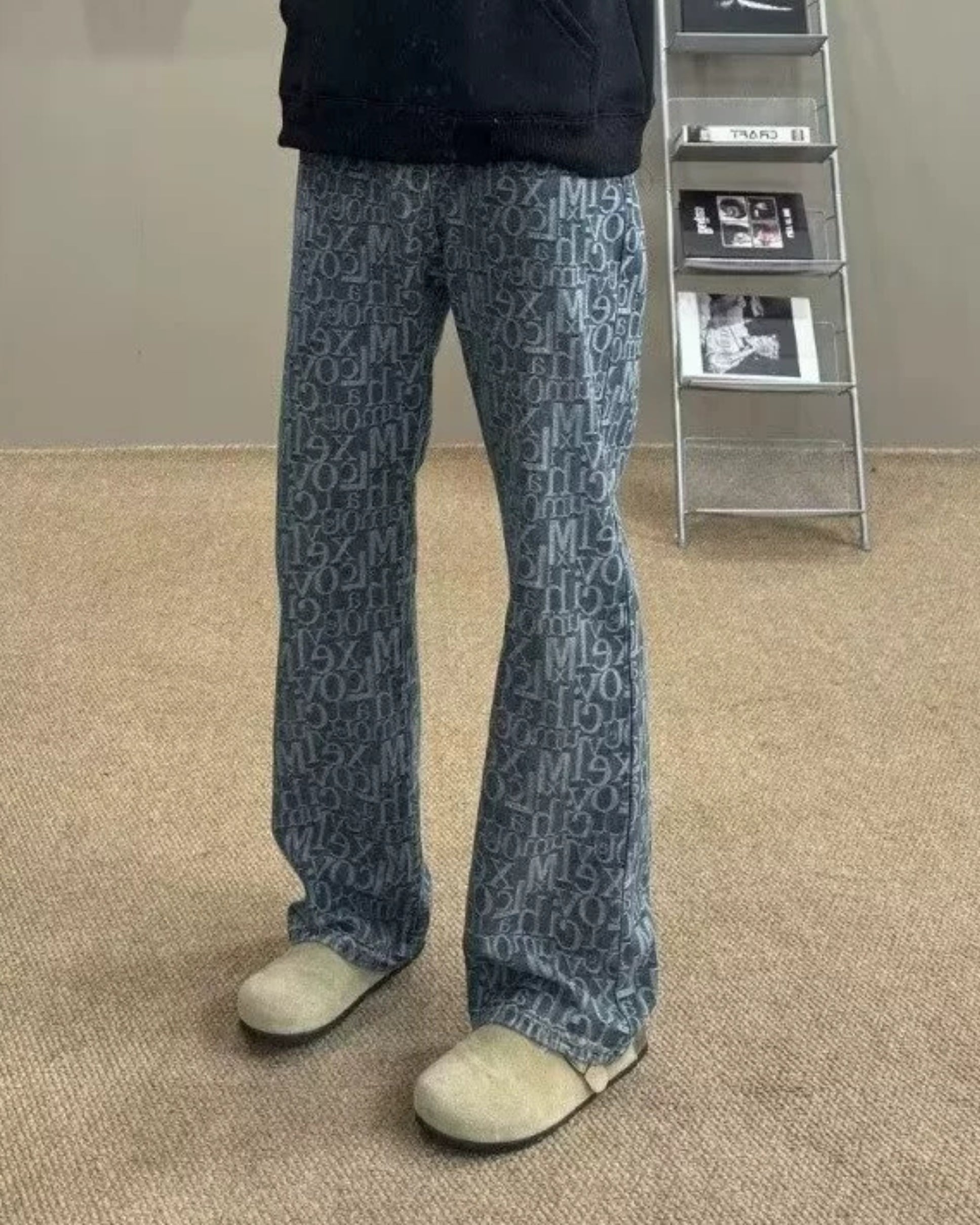 ג'ינס אותיות כחול “SCRIPT”