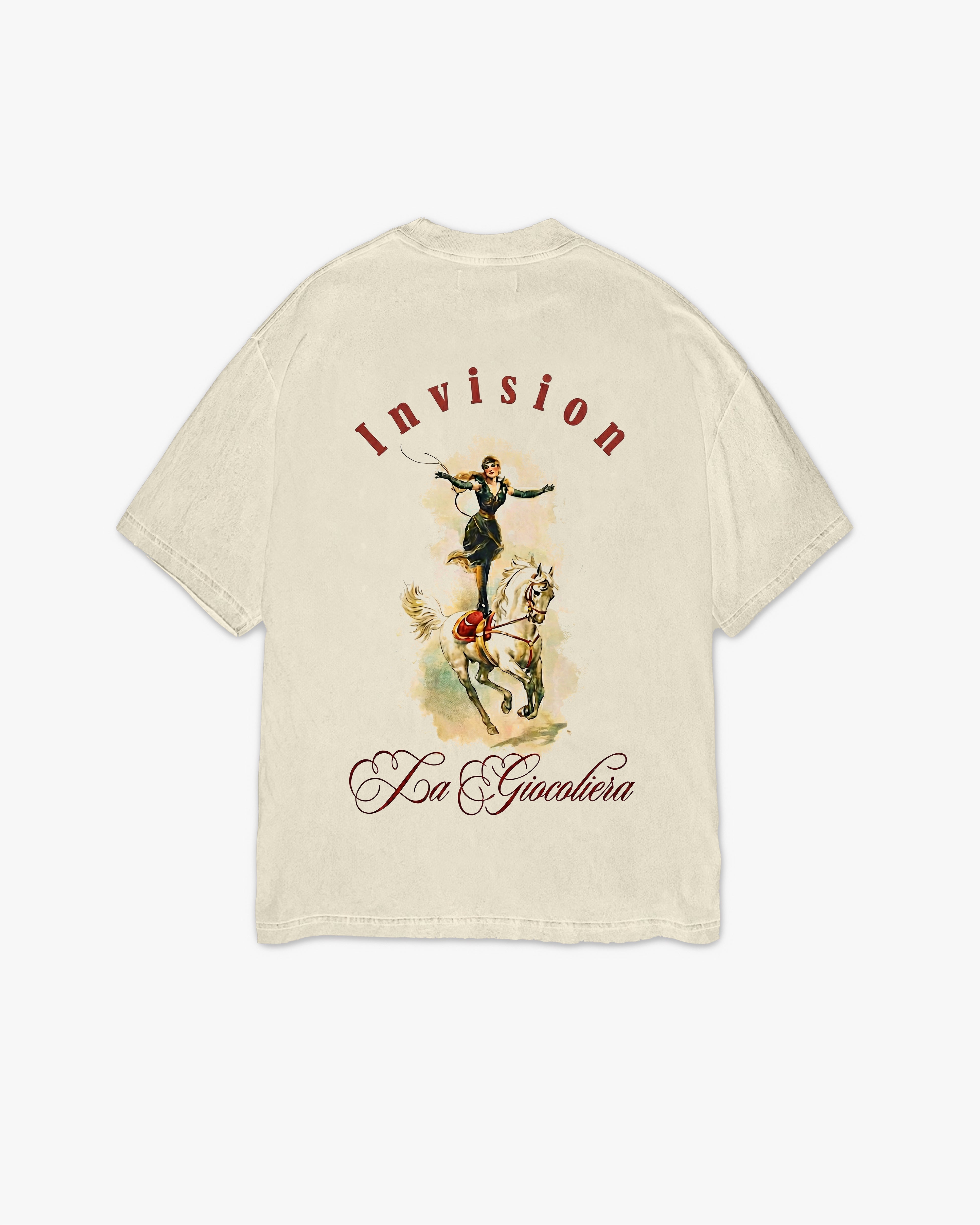 חולצת אוברסייז בצבע קרם בעיצוב גרפי "MIRAGE"