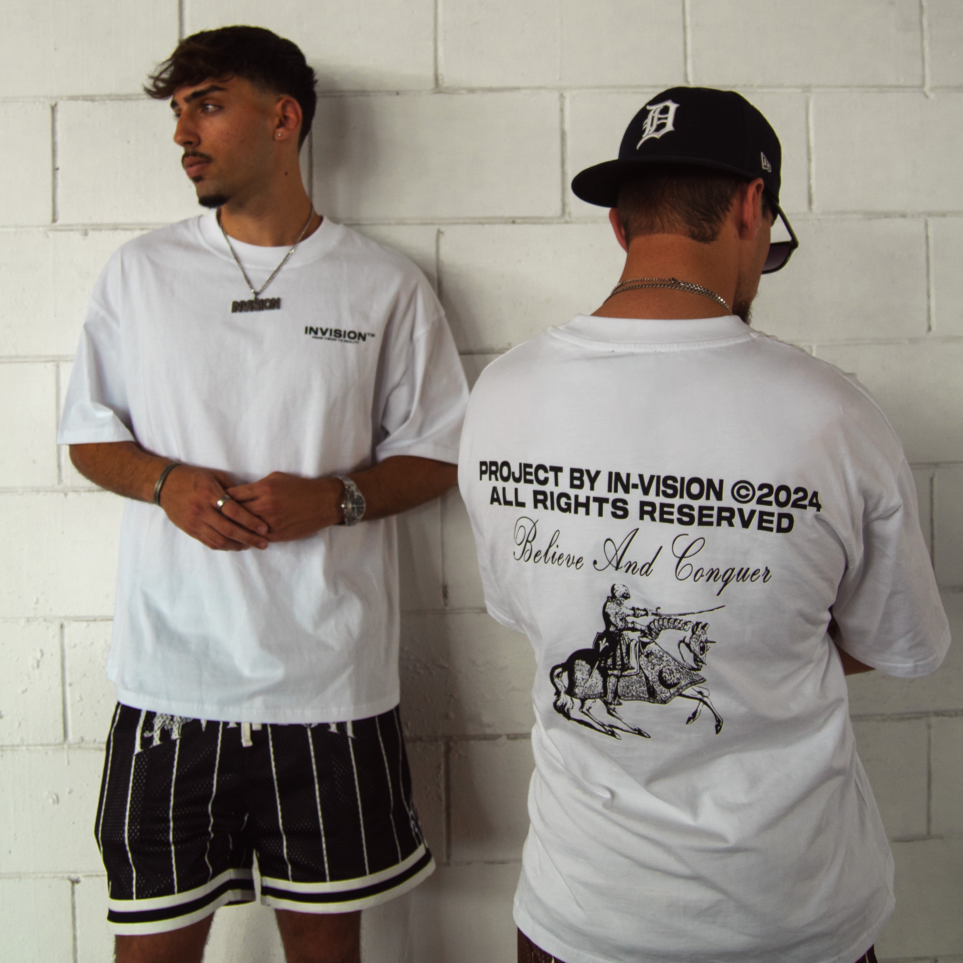 WHITE HORSE T-SHIRT - INVISION